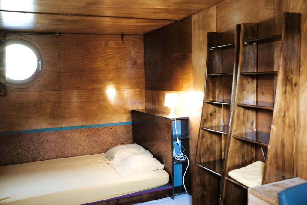 Belle Peniche Romantique A Paris Boulogne-Billancourt Exteriér fotografie