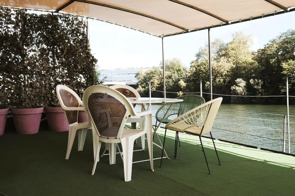 Belle Peniche Romantique A Paris Boulogne-Billancourt Exteriér fotografie